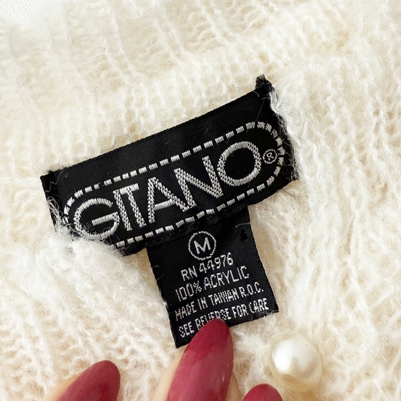 GITANO White Knit Sweater with Floral Detail Medium - Picture 6 of 6